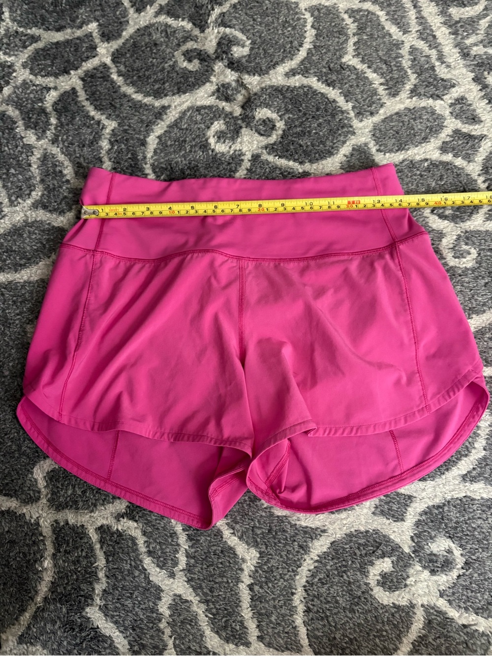 Lululemon speed 6 Women’s Hot Pink Athletic Shorts